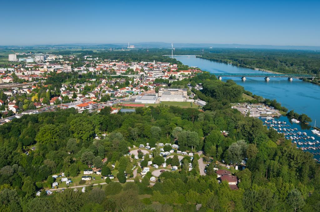 Donaupark Camping Tulln Тульн Экстерьер фото
